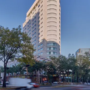 Hotel Grand Fiesta Americana Country Club